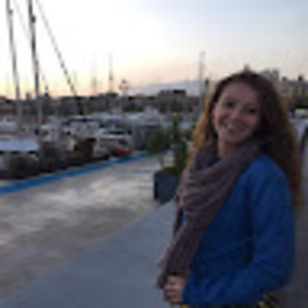 Meet your Posher, Maura
